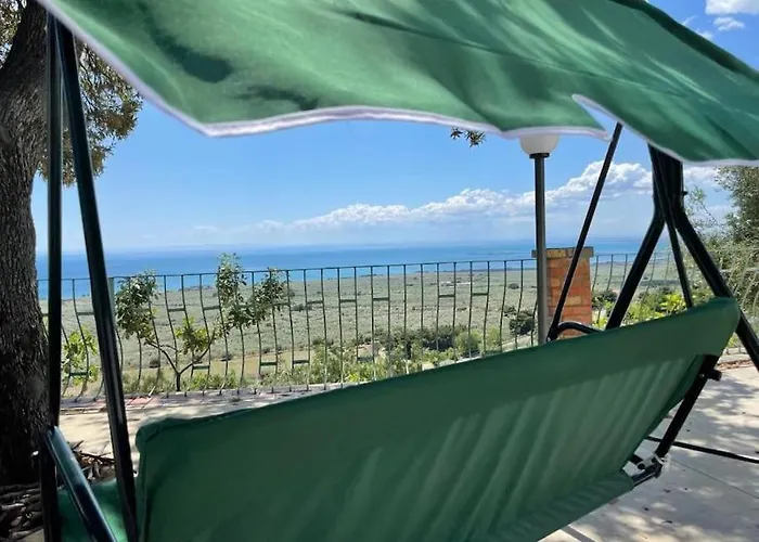 Enzo Villa Monte SantʼAngelo